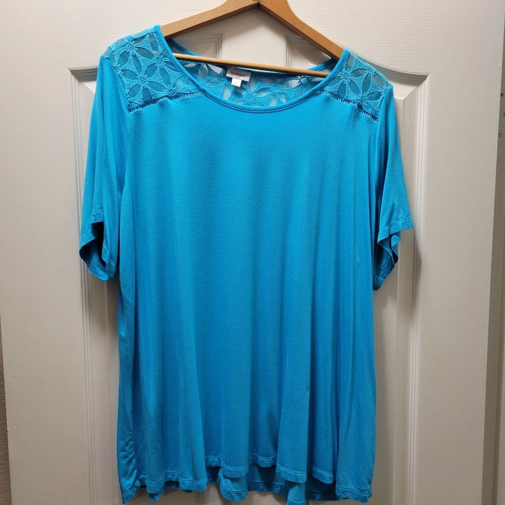 Avenue Teal Tee with Lace